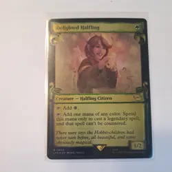 Delighted Halfling (Showcase Scrolls) Universes Beyond: the Lord of the Rings - Image 1