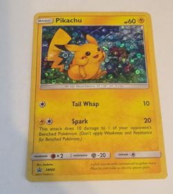 Pokemon TCG Pikachu SM86 SM Promo Holo English Basic 60 HP 2017 - Image 1