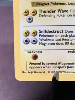 Pokemon TCG Magneton 9/102 Holo Base Set Shadowless WOTC VTG 1999 LP-/MP+ - Image 5