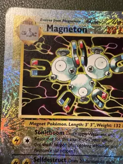 Nintendo Magneton 28/110 Legendary Collection Reverse Holo Rare 80 HP - Image 2