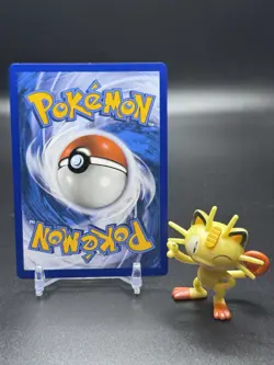 Pikachu V SWSH061 Pokemon SWSH: Sword & Shield Promo Cards Holo - LP - Image 2