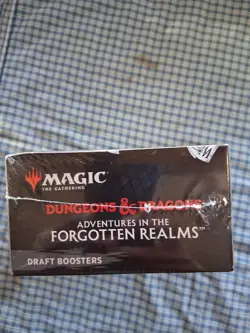 Magic: The Gathering (MTG) Adventures in the Forgotten Realms Draft Box - Image 4