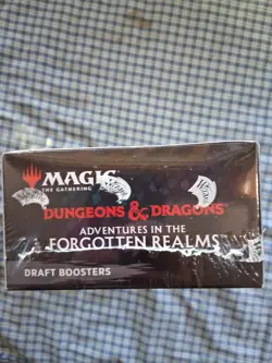 Magic: The Gathering (MTG) Adventures in the Forgotten Realms Draft Box - Image 5