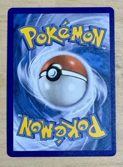 Pokemon TCG Umbreon Gold Star 17/17 Celebrations Classic Collection NM Condition - Image 2