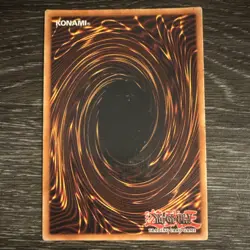 Yu-Gi-Oh! Dark Magician LOB-005 Legend of Blue Eyes (Ultra Rare Holo) - Image 3