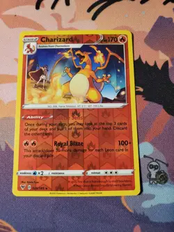Charizard 025/185 Pokemon Vivid Voltage Reverse Holo NM/LP Condition - Image 1