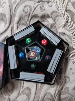 Magic: The Gathering Game Night Starter Kit 300 Cards English Ages 13+ - Image 3