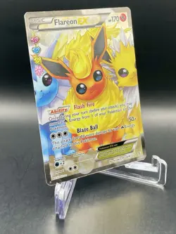 Flareon ex RC28/RC32 Generations: Radiant Collection Full Art Pokemon Card - Image 3