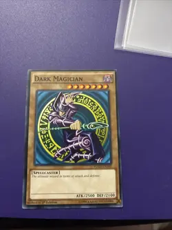 Yu-Gi-Oh! Dark Magician 1st Edition TCG Card YGLD-ENA03 Common LP - Image 1