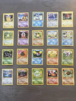 LOT OF 20 POKEMON CARDS 1995 PIKACHU, SQUIRTLE, CHARMANDER!!!🔥🔥🔥🔥🔥￼￼ - Image 1