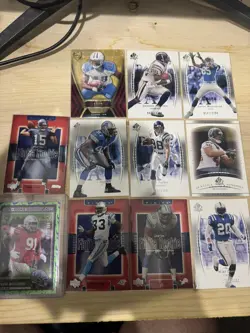 HUGE NFL CARD LOT Collection PATCH , AUTO Autograph RC 10+ #’d cards🔥 - Image 5