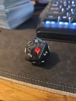 Marvel Super Heroes Oversized Spindown Life Counter - MTG Bundle D20 Die - Image 2