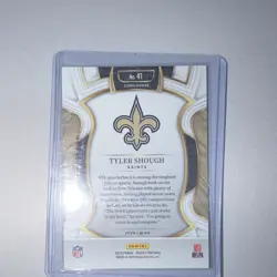 2025 Panini Select #41 Tyler Shough Black and Green Prizm Shock Rookie Concourse - Image 3