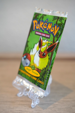 Pokemon 1999 Jungle 1st Edition Booster Pack Flareon Vintage WOTC Sealed - Image 3