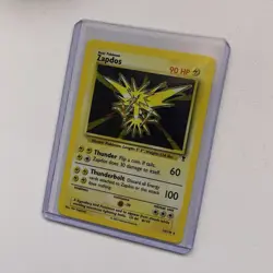 Pokemon Zapdos 19/110 Legendary Collection Holo Basic 90 HP Thunderbolt - Image 1