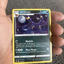 Pokemon TCG: Umbreon SWSH129 Black Star Promo Holo - Image 1