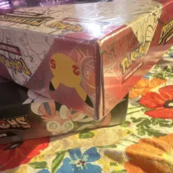 Pokemon TCG Celebrations Collection Dark Sylveon V Box Sealed 2021 - Image 4