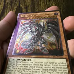 Yu-Gi-Oh! Red Eyes Darkness Metal Dragon UP01-EN002 NM Error Ink Overprint - Image 4