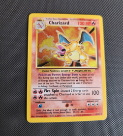 Pokemon TCG Charizard 4/102 Base Set Unlimited Holo Rare English 1999 120 HP - Image 1