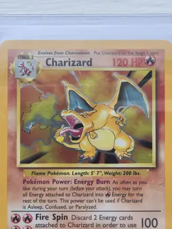 Charizard Base Set Holo Card 4/102 Pokemon - Image 1