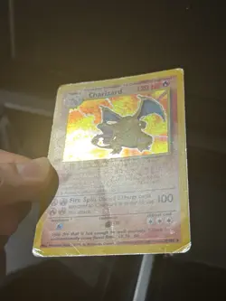 Pokemon Charizard 4/102 Holo 1999-2000 4th Print Base Set - Image 4
