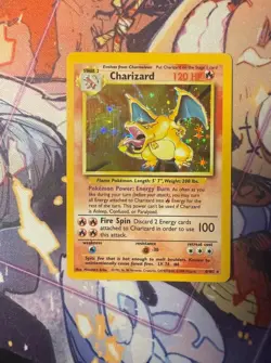 Pokemon TCG Charizard 4/102 Base Set Holo Rare English, NM/LP Condition - Image 1