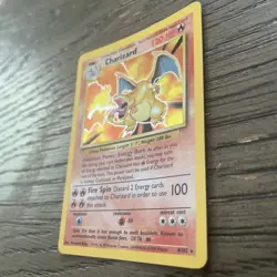 Pokemon TCG Charizard 4/102 Base Set Holo 1999 - Image 4