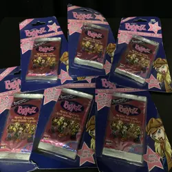 Six 2003 Bratz 3-d Animation Cards - Image 1