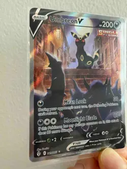 The Pokemon Company Umbreon V 189/203 Evolving Skies Alt Full Art Holo UR - Image 3