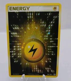 Lightning Energy EX Emerald Holo Rare Basic Energy 104/106 2005 NM - Image 1