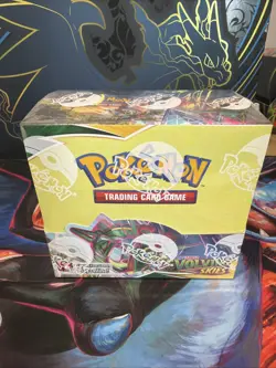 Pokemon TCG Evolving Skies Booster Box - Pokemon Sword & Shield FACTORY SEALED 820650818776 - Image 1
