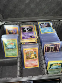 🔥MASSIVE Pokemon TCG Lot Base Set/Gym Heroes/Team Rocket Holo 1999 - Image 1