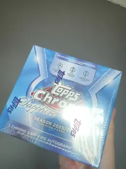Topps Chrome® Sapphire UEFA Club Competitions 2025/26 Hobby Box FACTORY SEALED ✅ - Image 1