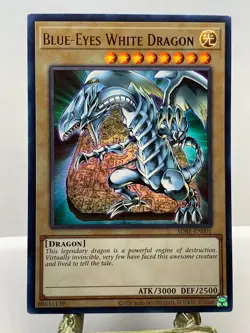 BLUE-EYES WHITE DRAGON SDBE-EN001 SAGA OF BLUE EYES WHITE DRAGON YU-GI-OH HOLO - Image 1