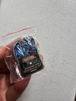 Yugioh UDS TOP CUT Pin Ultimate Duelist Series BLUE-EYES ULTIMATE DRAGON NEW - Image 1
