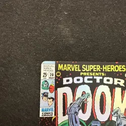 Mtg Carte Magic Marvel Doctor Doom Borderless Comic 394 FOIL NM Presale - Image 2