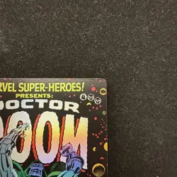 Mtg Carte Magic Marvel Doctor Doom Borderless Comic 394 FOIL NM Presale - Image 3