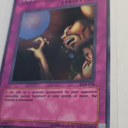 Konami Yu-Gi-Oh! Trap Hole LOB-058 Legend of Blue Eyes Super Rare Holo Unlimited - Image 2