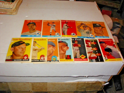 1958 Topps 12 Card Original Lot 2highs,5yanks,5stars Maz,F Robinson,Post,Maglie+ - Image 1