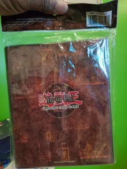 New Rare 1996 YuGiOh Dark Magician Konami Kazuki Takahashi Duelist Card Binder - Image 3