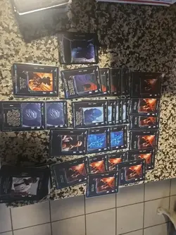 Aliens Predator CCG AvP CCG Collection of Cards Premiere and Resurrection - Image 4