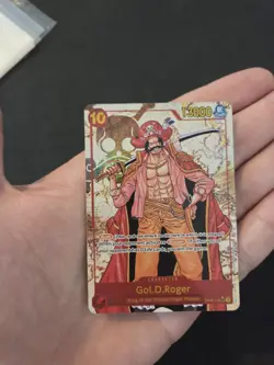 One Piece TCG English OP09-118 Alt Art SEC Gol.D.Roger Card Near Mint Condition - Image 3