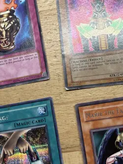 DAMAGED BINDER BENT YUGIOH Card Lot Blue Eyes White Dragon Dark Magician Jinzo - Image 5