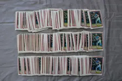 GARY CARTER 1981 DONRUSS BASEBALL CARDS - CARD #90 - NM-MT - LOT OF 401 - #65 - Image 2