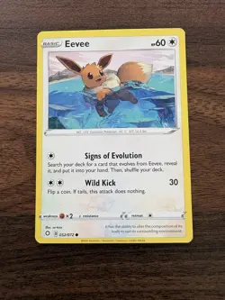 Eevee Pokemon Shining Fates 052/072 NM - Image 1