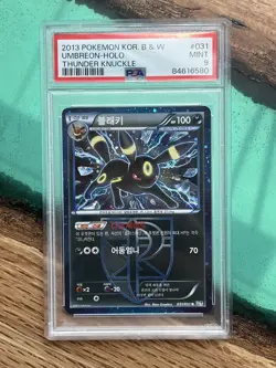 2013 Pokemon Korean B & W Thunder Knuckle #031 Umbreon Holo PSA 9 MINT POP 12 - Image 2