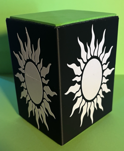 Deck Box - Holds 100 Sleeved Cards - Black/WhiteSun - MTG/Pokemon - Image 4