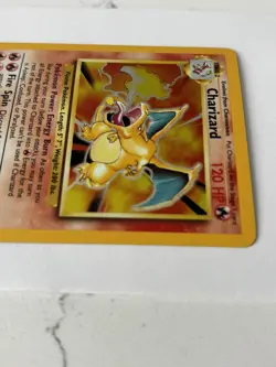 Charizard Pokemon Base Set RARE Holo 4/102 Card - Great Condition - Image 4