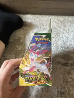 Pokemon TCG Sword & Shield EMPTY Evolving skies Booster Box Only - Image 4