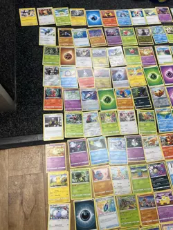 Pokemon Cards - Job Lot Bundle 304 Cards - Image 2